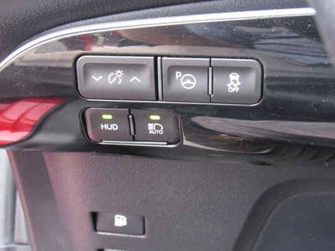Used 2021 Toyota Prius XLE w/ Advanced Technology Package image 31