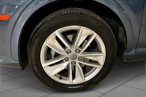 Used 2018 Audi Q3 2.0T Premium w/ Convenience Package image 9