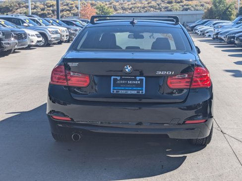 Used 2013 BMW 320i Sedan image 4