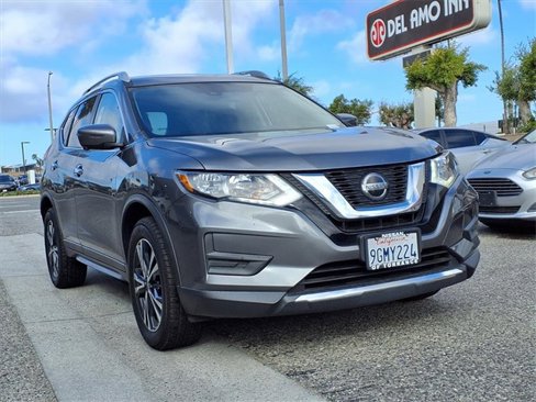 Certified 2020 Nissan Rogue SV w/ Premium Package image 28