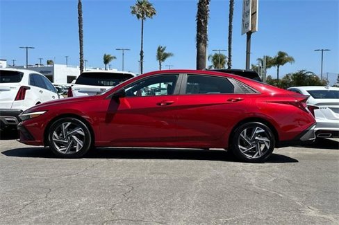 Used 2025 Hyundai Elantra Sport image 7