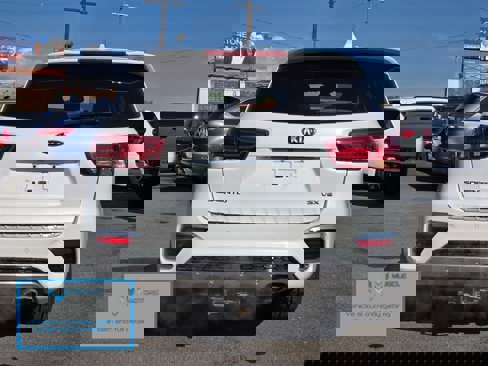 Used 2020 Kia Sorento SX image 6