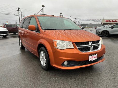 Used 2011 Dodge Grand Caravan Crew image 1