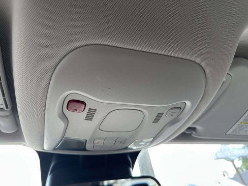 Used 2021 Jeep Renegade Sport image 21