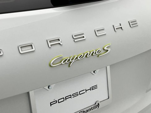 Used 2015 Porsche Cayenne S image 50