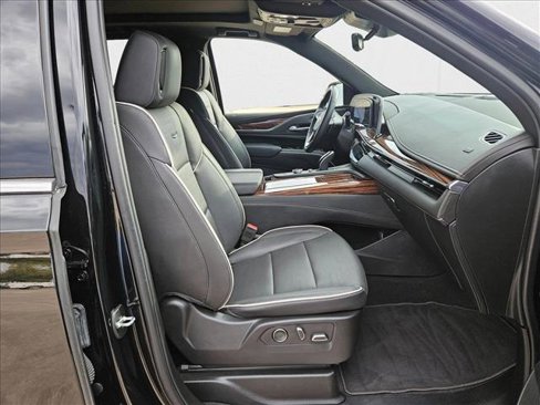 Certified 2024 Cadillac Escalade Premium Luxury image 26
