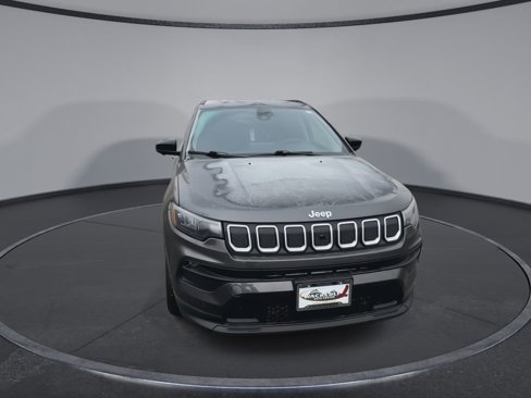 Used 2022 Jeep Compass Latitude w/ Convenience Group image 3