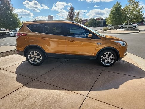Used 2016 Ford Escape Titanium image 3