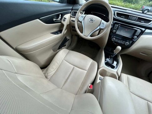 Used 2015 Nissan Rogue SL w/ SL Premium Package image 15