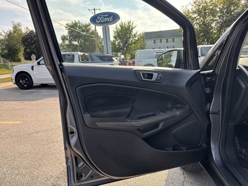 Used 2019 Ford EcoSport SE image 15