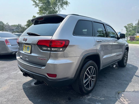 Used 2017 Jeep Grand Cherokee Trailhawk w/ Trailhawk Luxury Group image 3