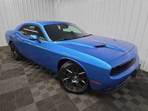 Used 2016 Dodge Challenger R/T w/ Sound Group image 7