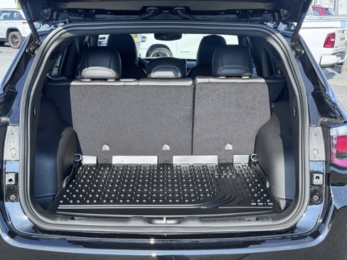 New 2026 Jeep Compass Latitude image 13