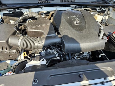 Used 2021 Toyota Tacoma TRD Sport image 16