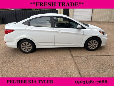 Used 2016 Hyundai Accent SE image 12