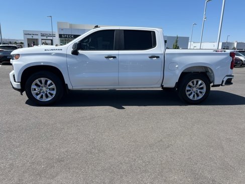 Used 2020 Chevrolet Silverado 1500 Custom w/ Custom Value Package image 4