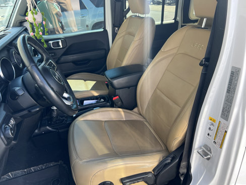 Used 2018 Jeep Wrangler Unlimited Sahara w/ Quick Order Package 24M Moab image 2