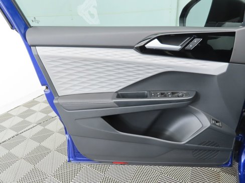 Certified 2024 Volkswagen Taos S image 25