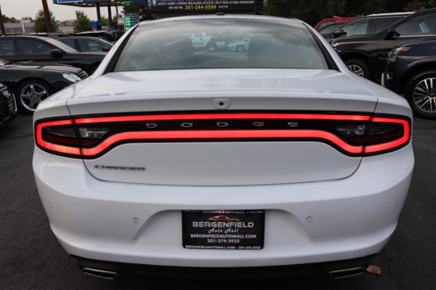 Used 2022 Dodge Charger SXT image 4