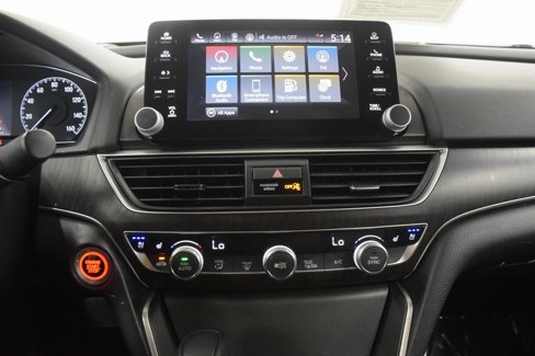 Used 2018 Honda Accord Touring image 26
