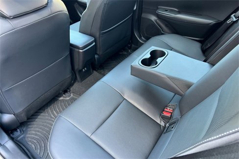 Used 2025 Toyota Prius image 10