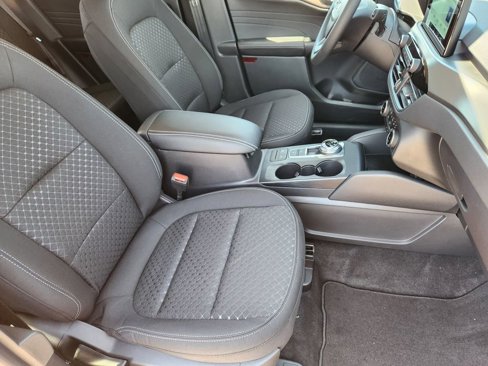 New 2025 Ford Escape Active image 10