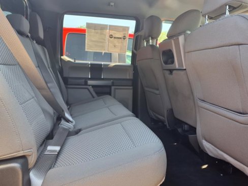 Used 2018 Ford F150 XLT w/ Trailer Tow Package image 10