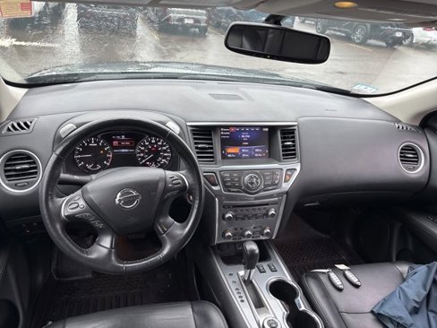 Certified 2018 Nissan Pathfinder SL w/ Midnight Edition Package image 8