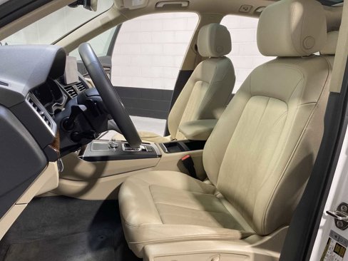 Used 2018 Audi Q5 2.0T Premium Plus image 11