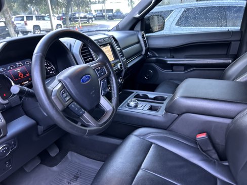 Used 2019 Ford Expedition Max XLT w/ Equipment Group 202A image 12