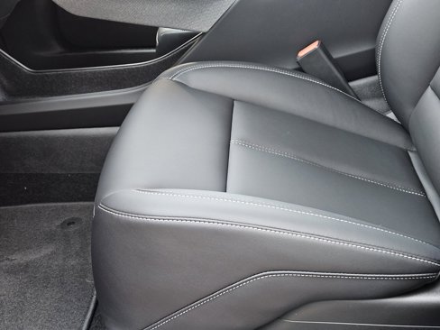 New 2025 Cadillac Optiq Luxury 1 image 25