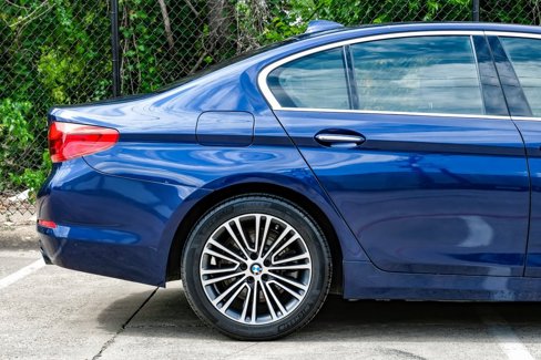 Used 2018 BMW 530i xDrive image 13