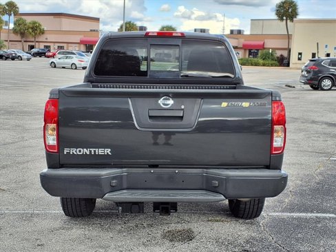 Used 2015 Nissan Frontier Desert Runner image 6