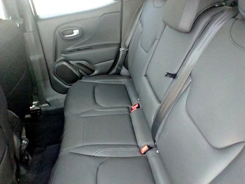 Used 2022 Jeep Renegade Limited image 19
