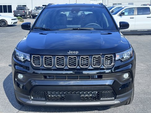 New 2026 Jeep Compass Latitude image 3