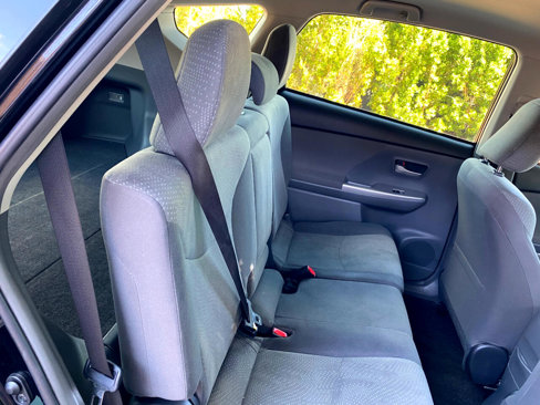 Used 2014 Toyota Prius V Three image 58