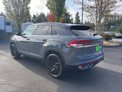 Used 2020 Volkswagen Atlas Cross Sport SE image 5