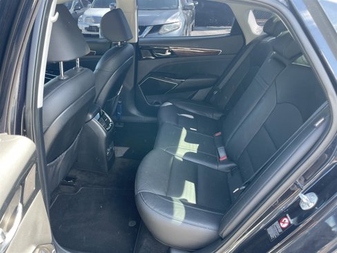 Used 2017 Kia Cadenza Premium w/ Luxury Package image 13