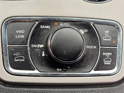 Used 2020 Jeep Grand Cherokee Trailhawk image 27