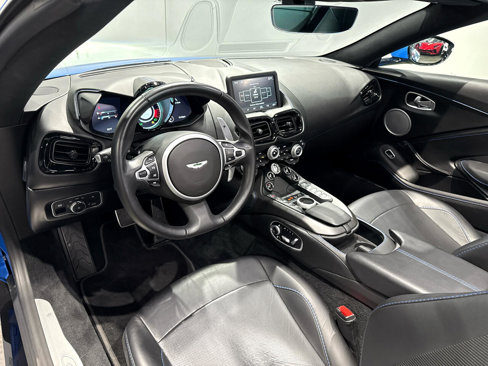 Used 2021 Aston Martin V8 Vantage Roadster image 16