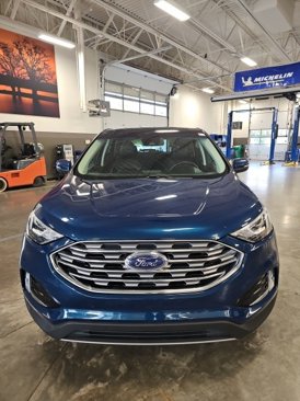 Used 2020 Ford Edge SEL w/ Convenience Package image 3