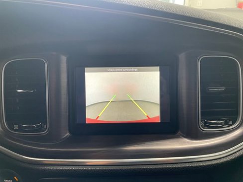 Used 2018 Dodge Charger SXT image 25
