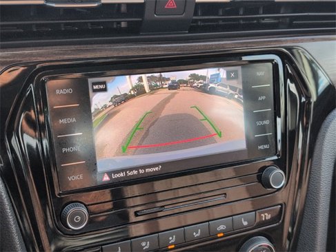 Certified 2022 Volkswagen Passat 2.0T image 21