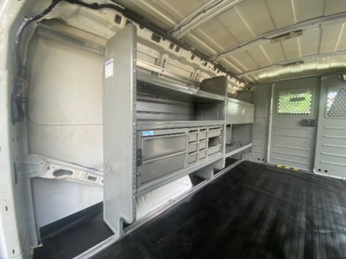 Used 2017 Chevrolet Express 3500 image 15