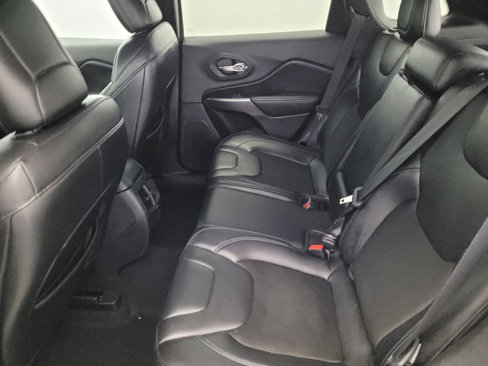 Used 2020 Jeep Cherokee Latitude Plus image 18