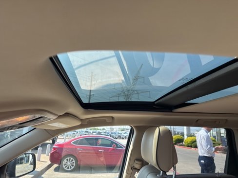 Used 2014 Jeep Grand Cherokee Overland image 6