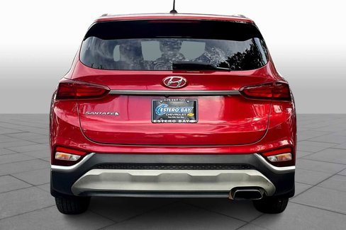Used 2019 Hyundai Santa Fe SE image 4