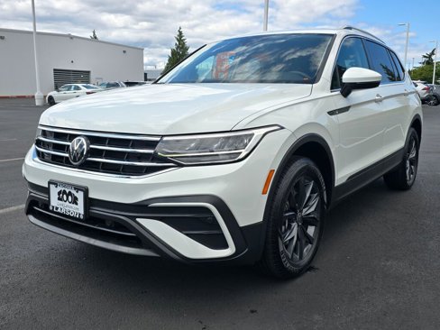 Used 2022 Volkswagen Tiguan SE image 8