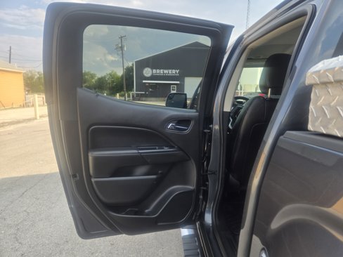 Used 2016 GMC Canyon SLT w/ Driver Alert Package image 6