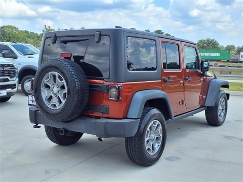 Used 2014 Jeep Wrangler Unlimited Rubicon w/ Connectivity Group image 14